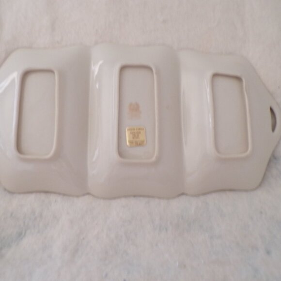 Lenox Three Sectioned Server Holiday Collection Holly Berry 24K GOLD - Picture 7 of 8